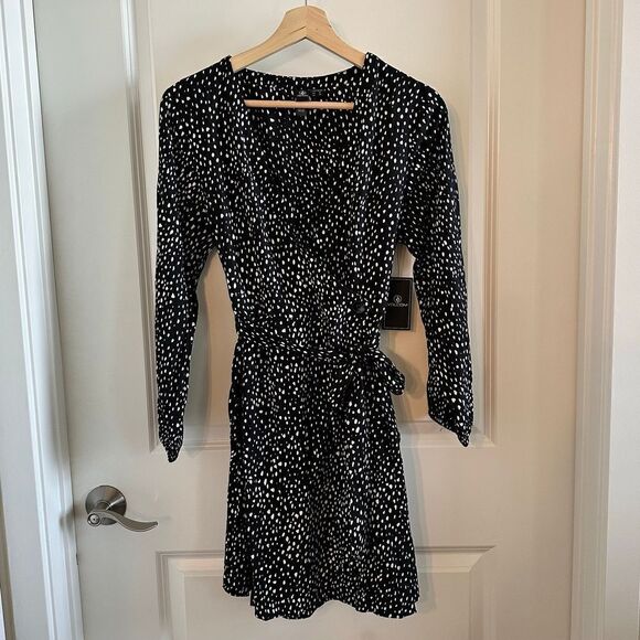 NWT Volcom Flower Trip Wrap Dress - Picture 5 of 13